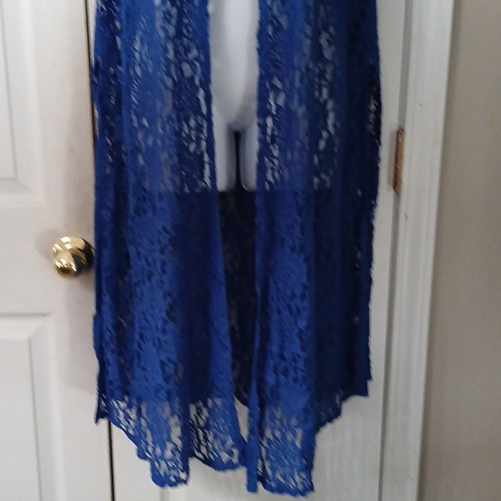 LuLaRoe Joy Vibrant Royal Blue Lace Vest Duster Sz M NWT - Picture 2 of 8